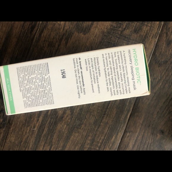 Dr Brandt skin recovery mask - Picture 2 of 2